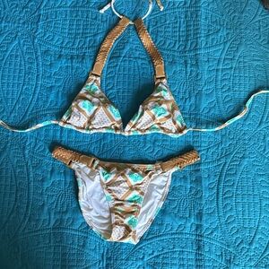 Stylish Halter Bikini with Gold and Blue Accents